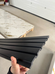 RIFLAJ POLIMER DUR NEGRU- D407-303, 290 x 20 x 1,1 cm