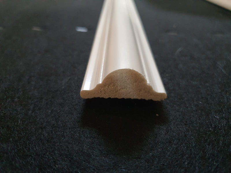 Brau decorativ din duropolimer 2400x40x16 mm Alb D 104 E- Livrare rapida!