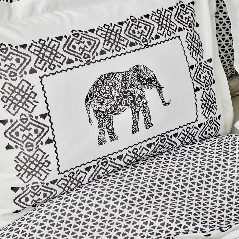 Lenjerie de pat  Sarah Anderson Alenis Pike Gift- q-home.ro