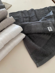 Set 4 Bucati  Prosop 50 x 85 cm- Livrare rapida!