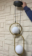 Candelabru suspendat auriu